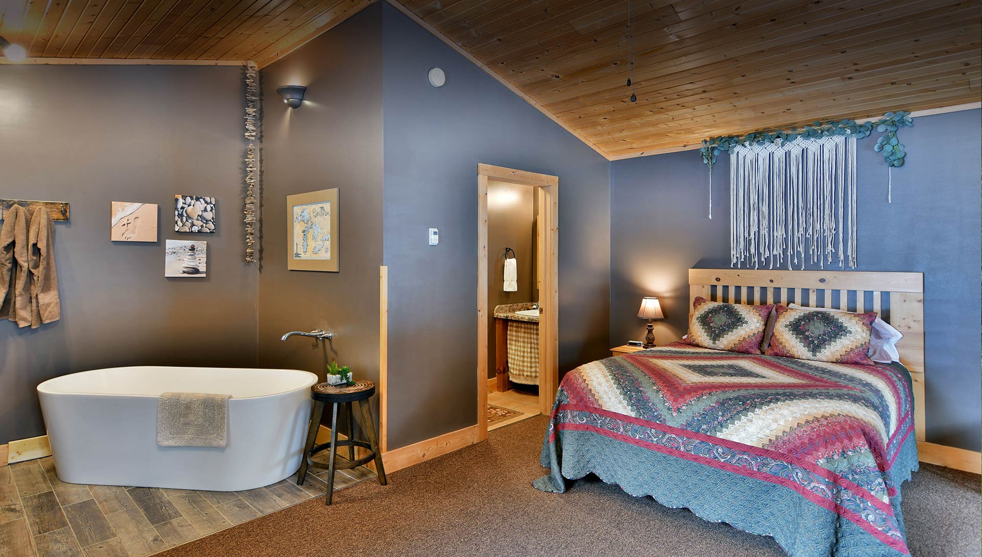 Bayfield, Wisconsin Lodging | Vacation Cottage Rentals